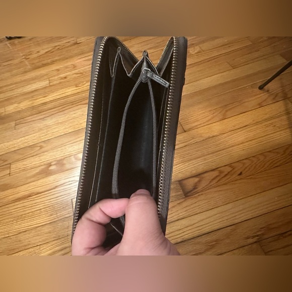 Grey Gucci Guccissima Zippy wallet - Picture 7 of 10
